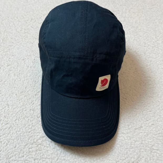 피엘라벤 하이 코스트 립스탑 윈드 캡 A1754