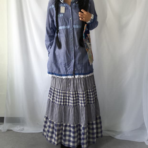 Dot pattern trimming high neck hood jack