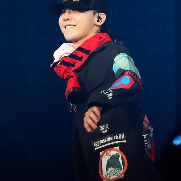 지드래곤 motte 3 월드투어 스카프