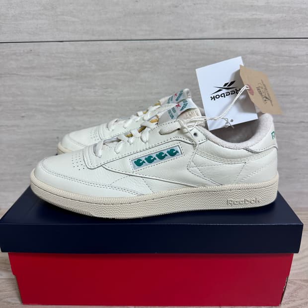 컬렉트피시스 리복 클럽 C 85 빈티지 크림 270 사이즈 DV6434 