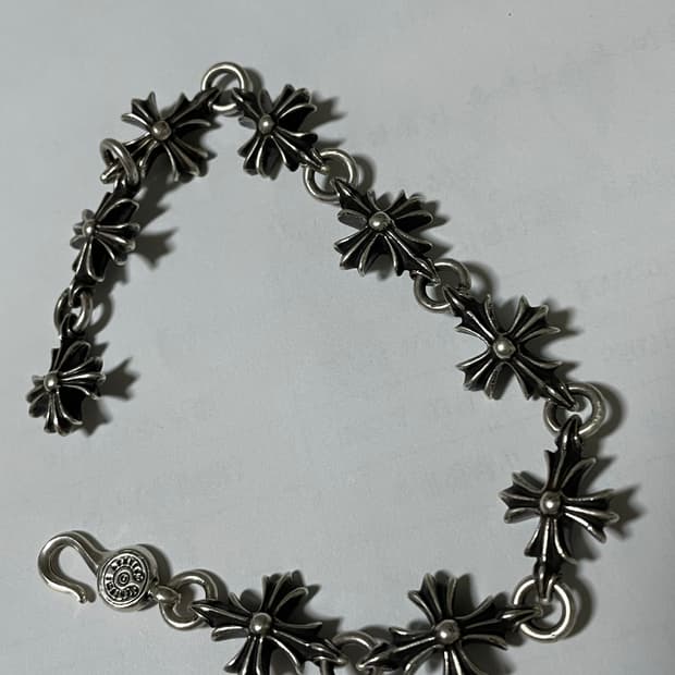 크롬하츠 컷아웃 크로스