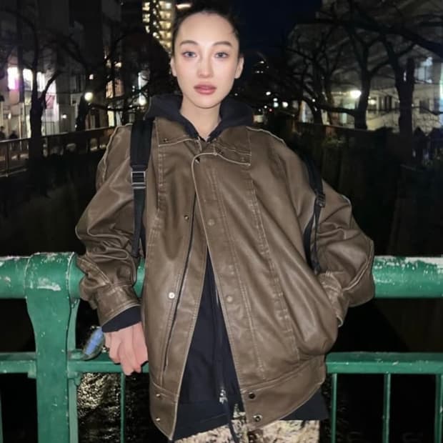 투머치택스 레더자켓