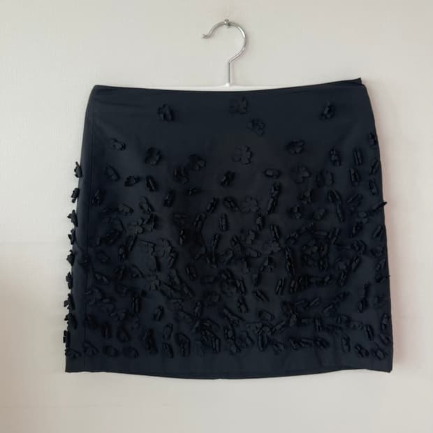 DKNY 블랙 플라워 미니 스커트 2 (25~26인치)