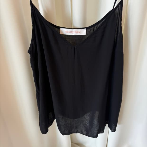 Chloe Sleeveless Top