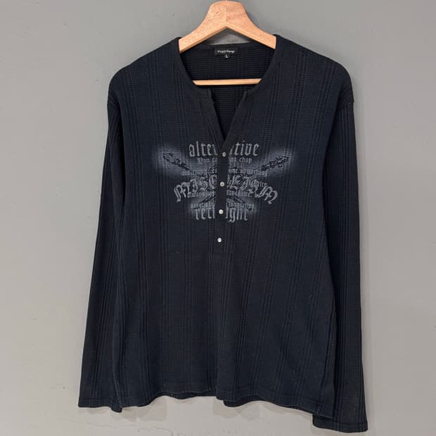 Virgin Voyage 레터링 블랙 와플 롱슬리브 