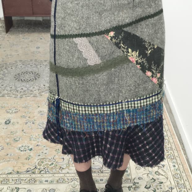 패치 미디 스커트