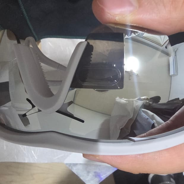 디스트릭트비전 파프 화이트 판매합니다.