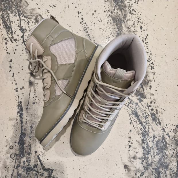 데저트 하이컷 부츠 250 새거