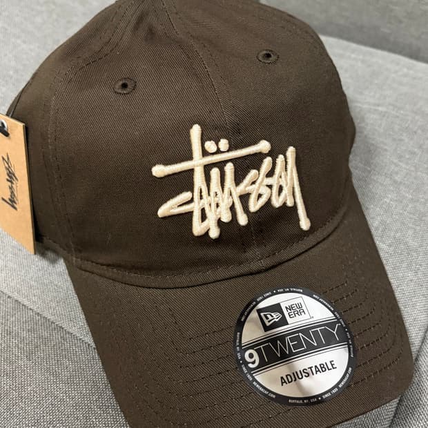 (새상품)스투시 뉴에라 모자 월넛 색상