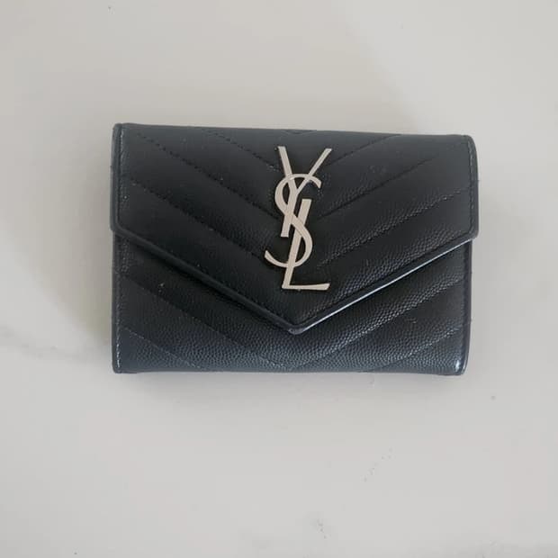 생로랑 카드지갑 은장