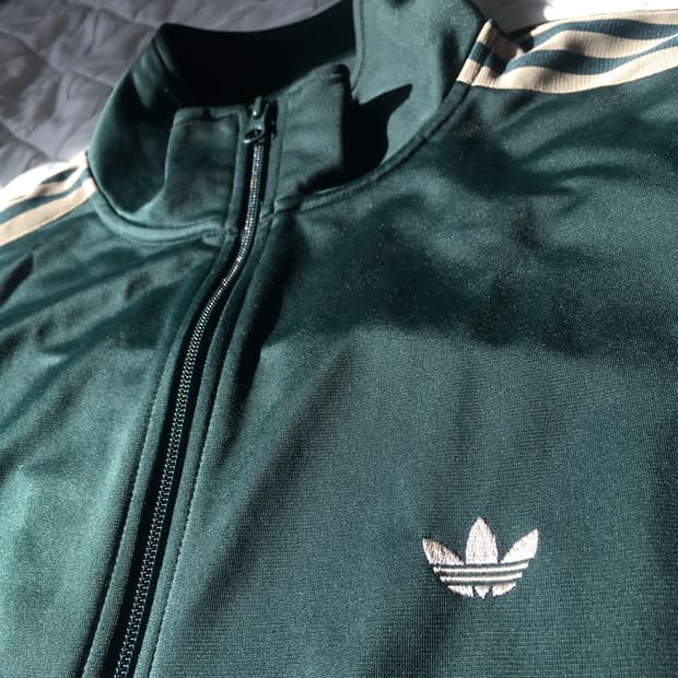 아디다스 트랙탑 쉐도우그린