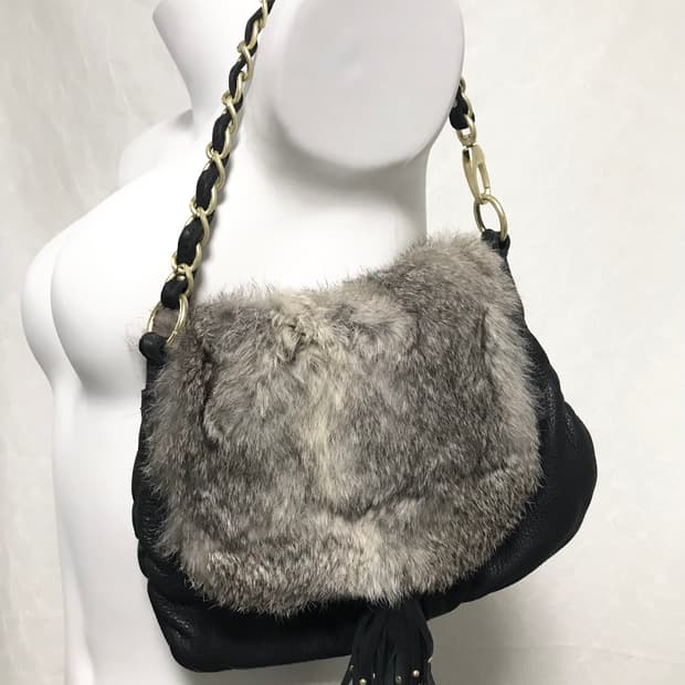 빈티지 갸루 래빗퍼 금장 체인 레더 숄더백