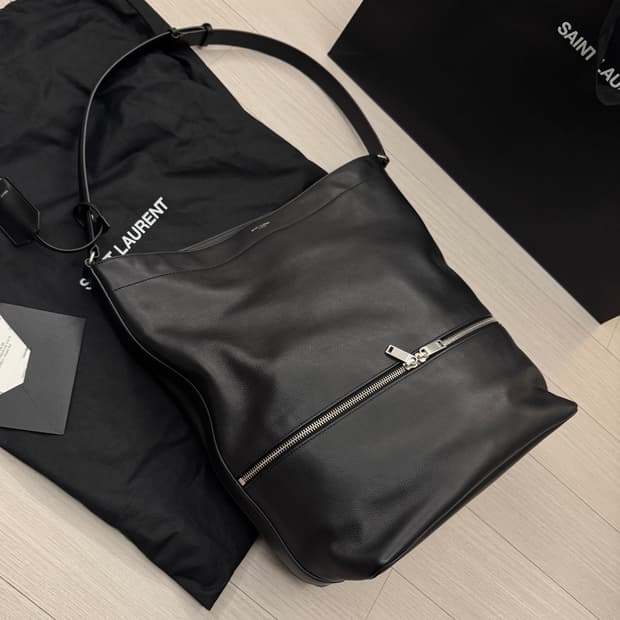 생로랑 레더 호보 토트 백 새상품