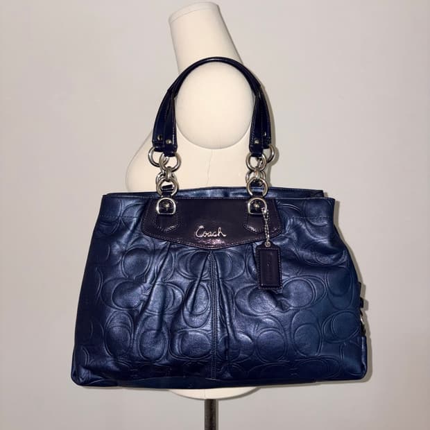 Y2K Coach navy shoulder bag