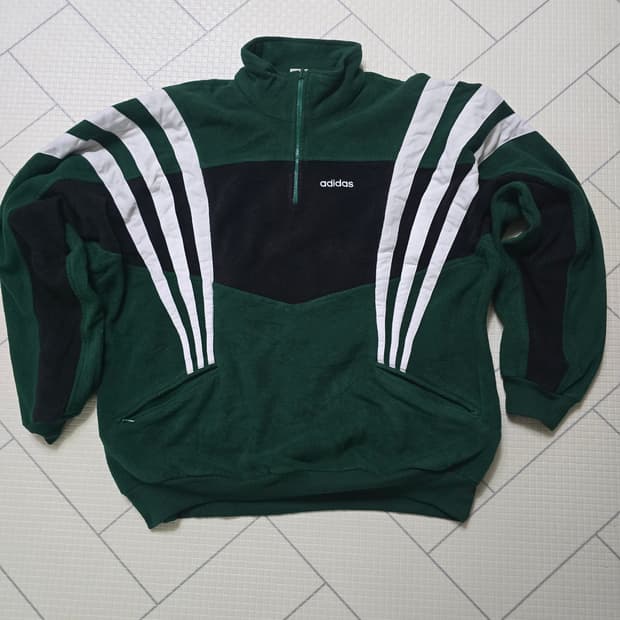 아디다스 올드스쿨 반집업 후리스