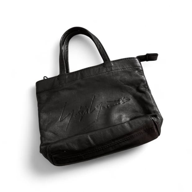 요지 야마모토 디스코드 디보싱 가죽 핸드백