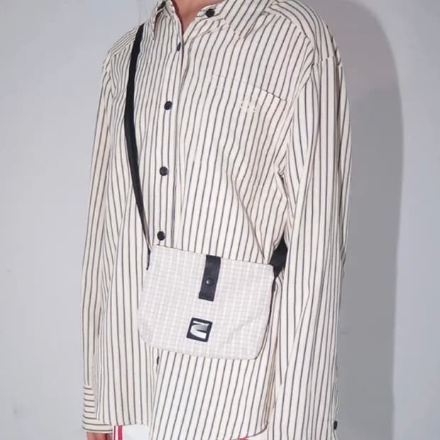 kijun 기준 체크 크로스백 아이보리 새상품