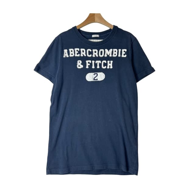 [Abercrombie] 아베크롬비 레터링자수 반팔티셔츠