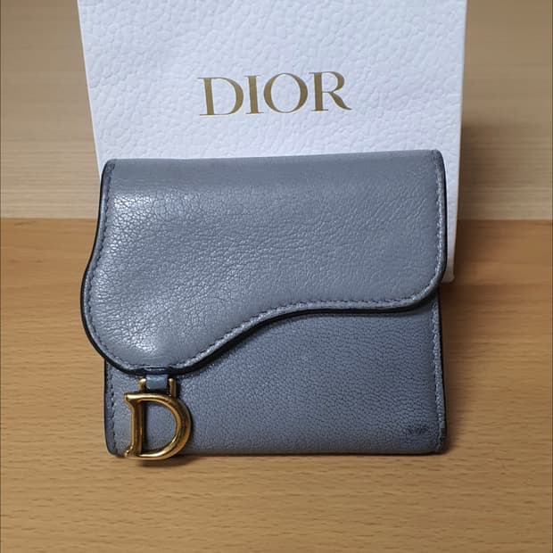 디올 로투스 반지갑/지갑 정품A급(감정O)