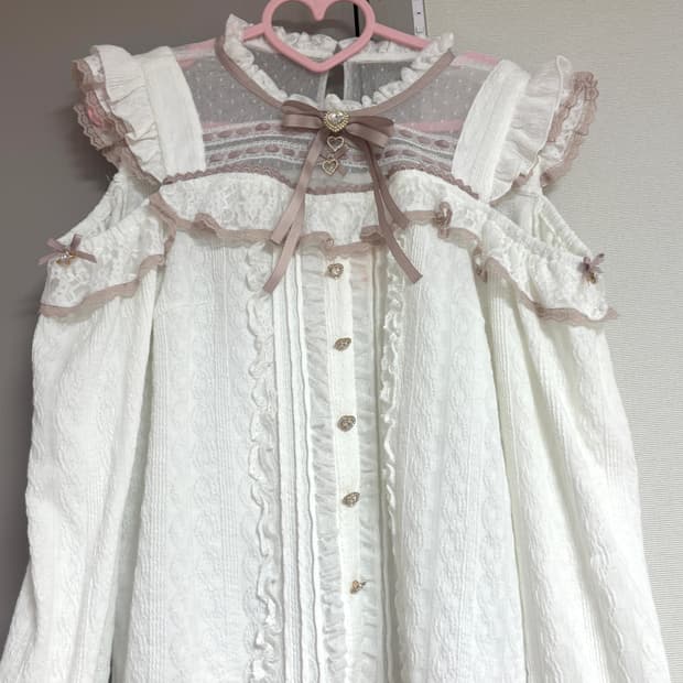 리즈리사 오프숄더 더블 스트랩 리본 블라우스