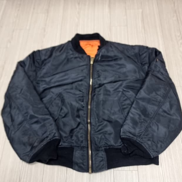 알파인더스트리 블랙 MA-1 항공 점퍼(레어한 xxl)