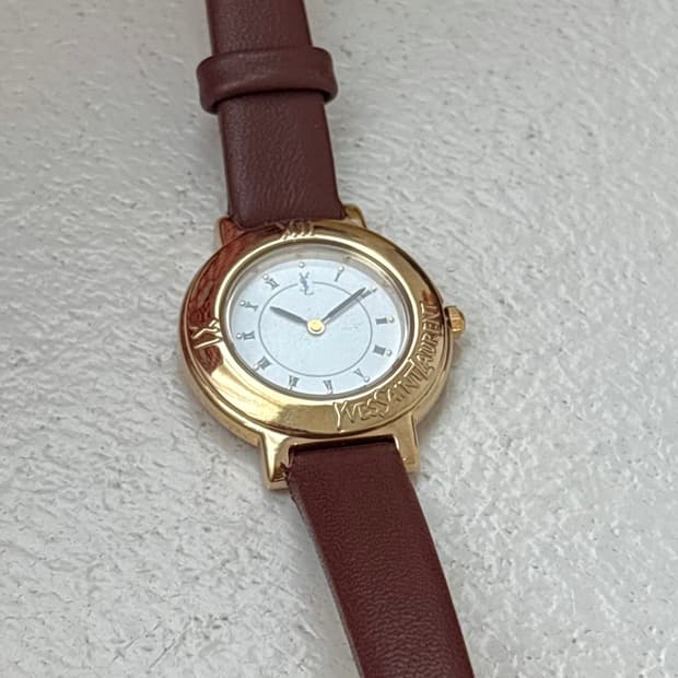 🟡 Yves Saint Laurent 빈티지 여성 시계