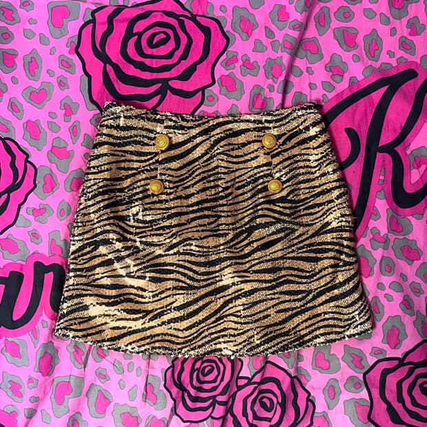 오네갸루 금장 골드 스팽글 지브라 스커트 y2k 핀터 d.i.a깔 빈티지