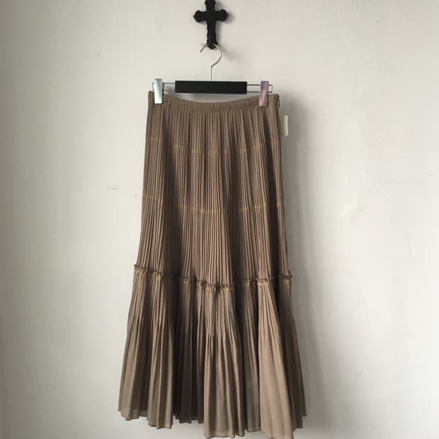 Pleats layer long skirt