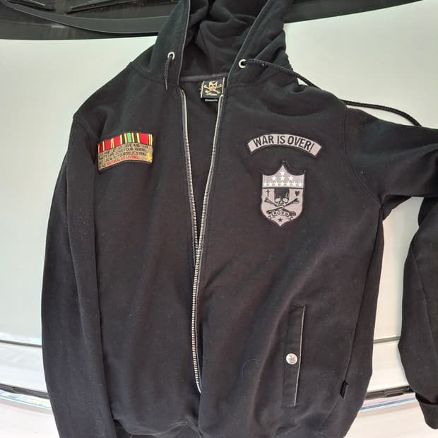 로엔 골드라벨 nowar 스컬 후드집업 파카