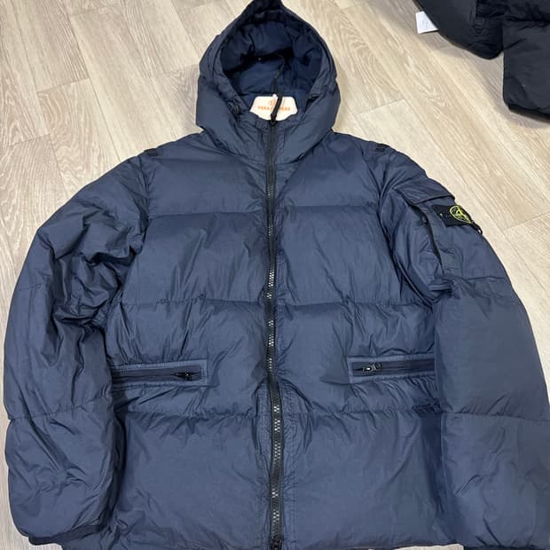 22FW 스톤아일랜드 크링클랩스 패딩 M 네이비