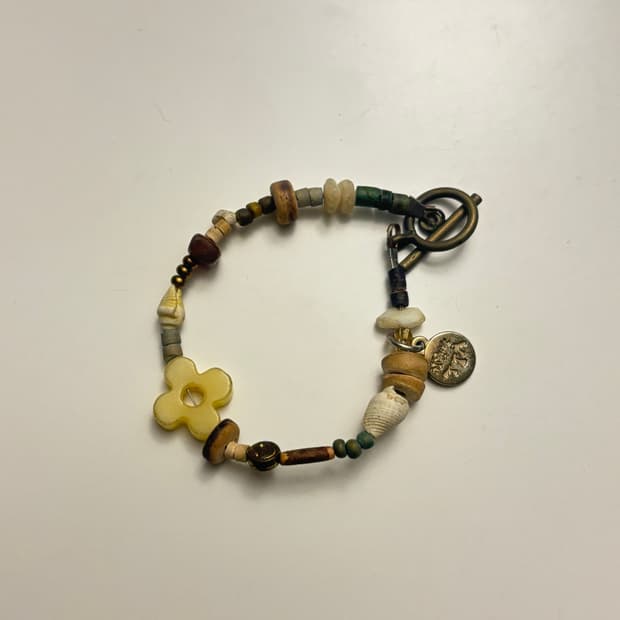 토우토우 아카이브 클로버 팔찌