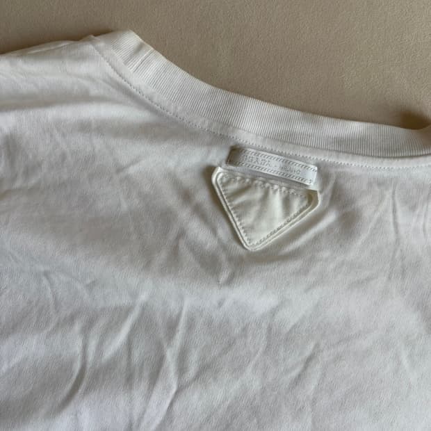 [L] 프라다 롱슬리브