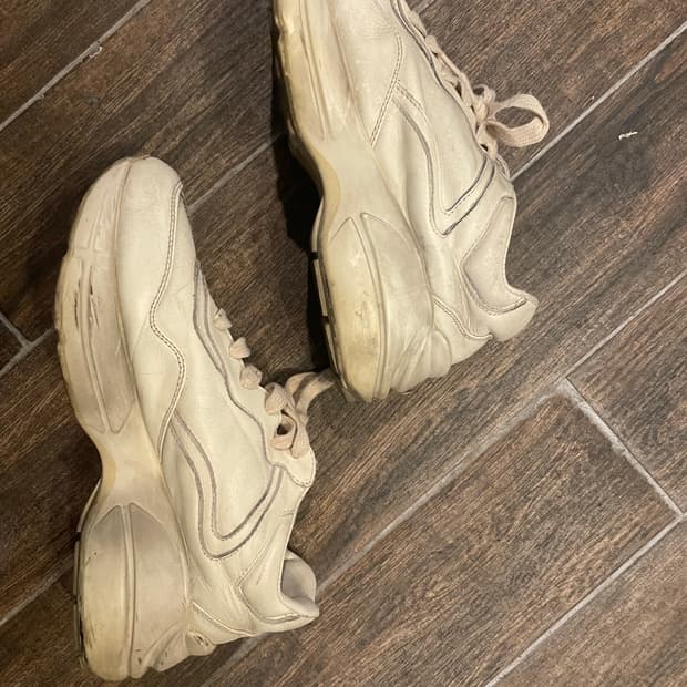 구찌 아이보리 스니커즈 어글리슈즈 240