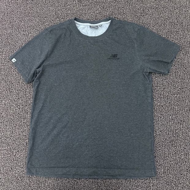 뉴발란스 반팔티셔츠 차콜 105(XL)