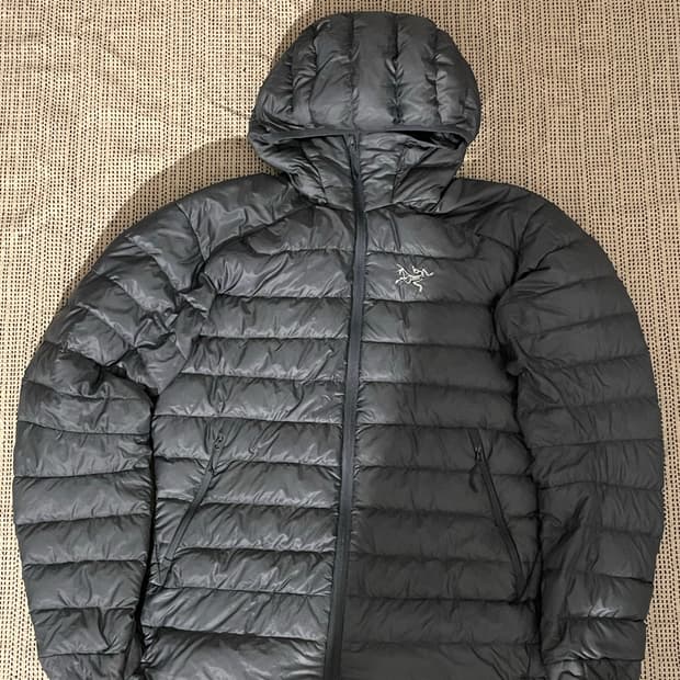 아크테릭스 세륨 LT 후디 경량패딩