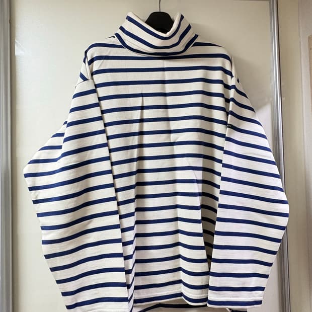 우티 단가라 티셔츠