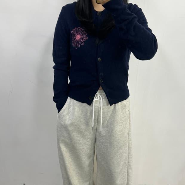 마르디 가디건[1708]