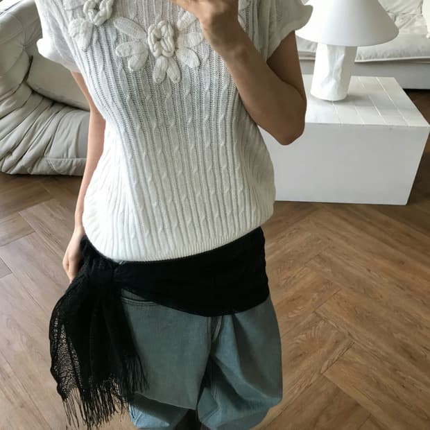 vintage ivory flower knit