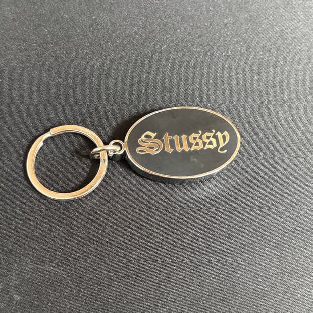 스투시 배지 키체인