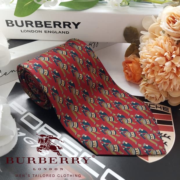 버버리 실크 영국군악대 모티브 넥타이 9cm A+~A등급 k2043
