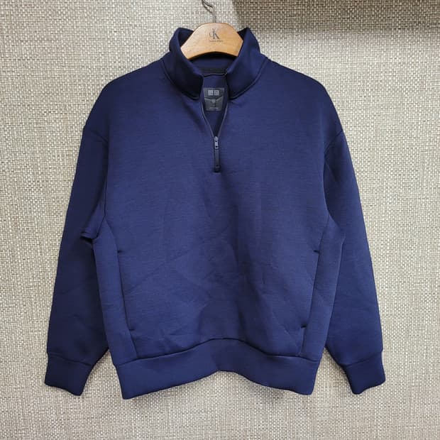 S 95사이즈 유니클로 네오플랜 집업 맨투맨