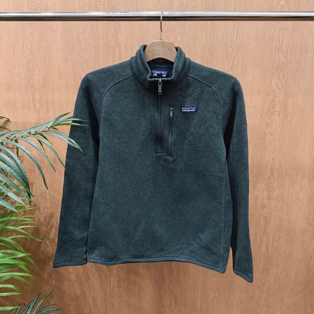 파타고니아 신칠라 플리스 하프 집업 지퍼 포켓 디테일 레귤러핏 딥그린