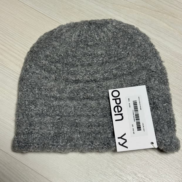 OPEN YY BOUCLE ROLLED BEANIE 비니