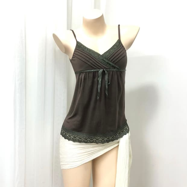 brown sleeveless top