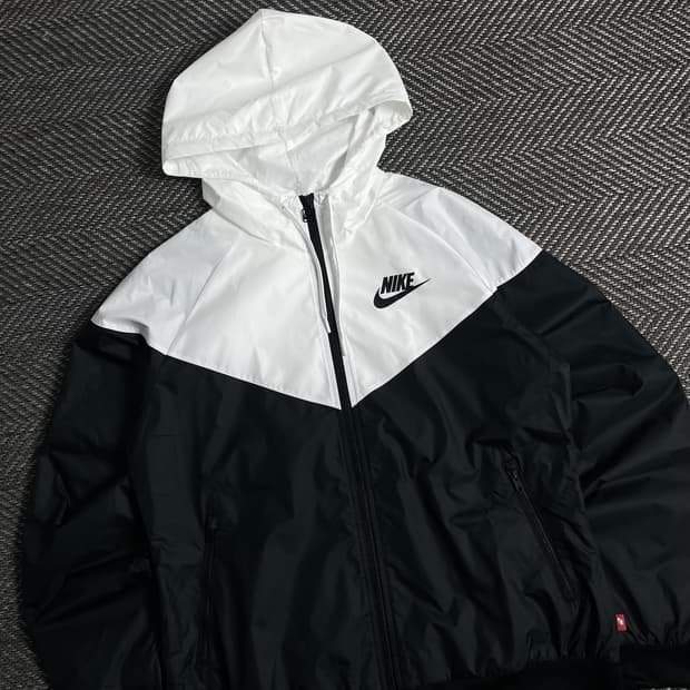 나이키 윈드러너 러닝 바람막이 자켓y 3700