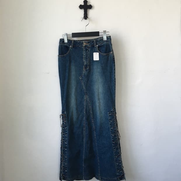 Side lace up point denim long skirt