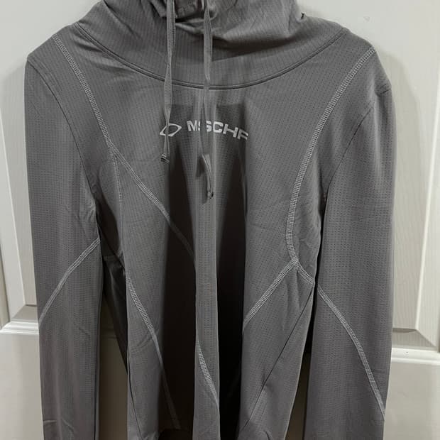 [새상품]미스치프 드레이프 터틀넥 m