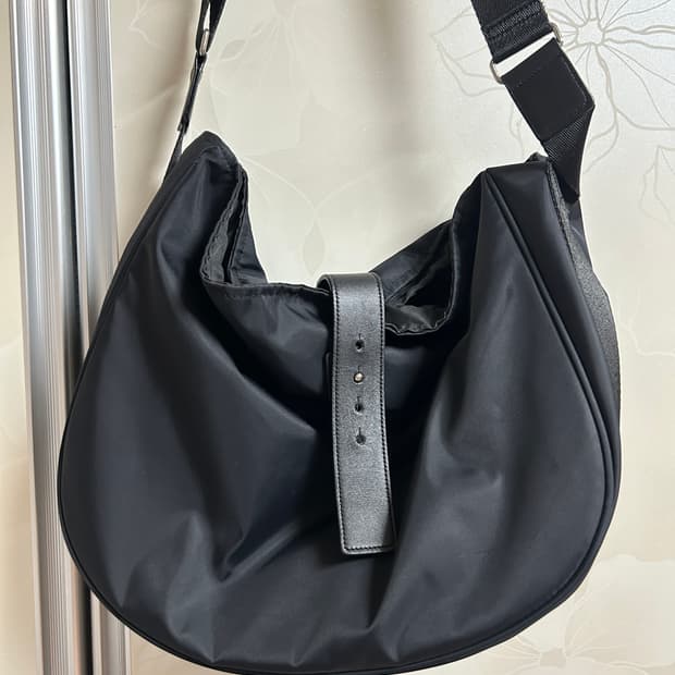 해칭룸 웨이비백 High Density Nylon Black