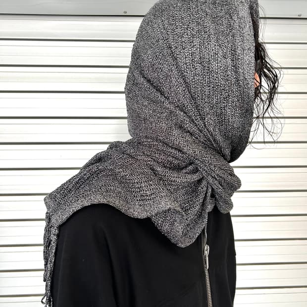 Silver Glitter Pattern Muffler