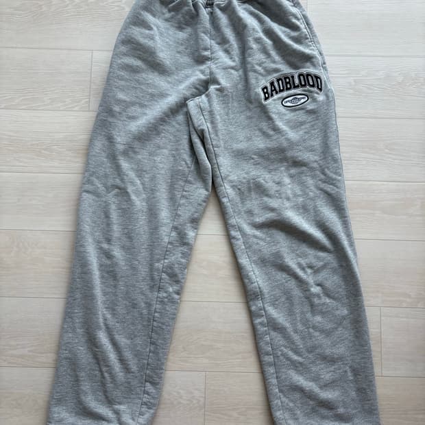 Badblood 트레이닝 팬츠